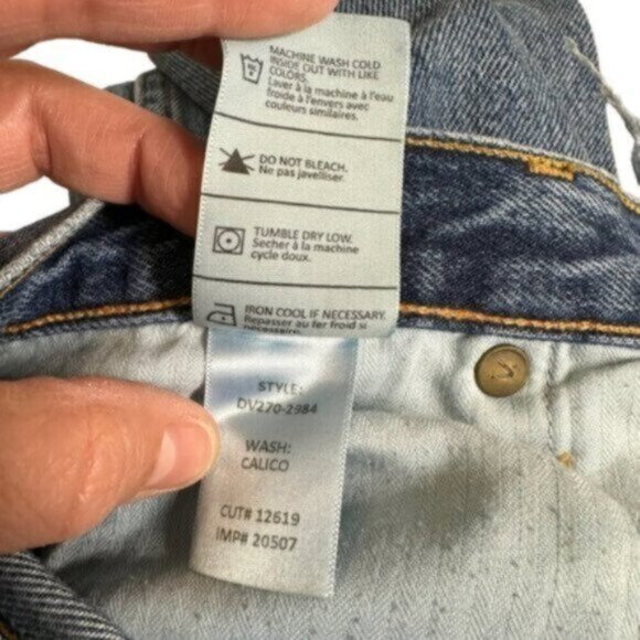 Vince | Medium Wash High Rise Distressed Denim Jeans Size 31 - Picture 12 of 12